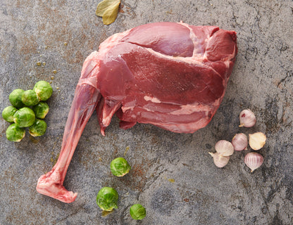 Gigot de chevreuil allemand avec os - 1800g [TKF]