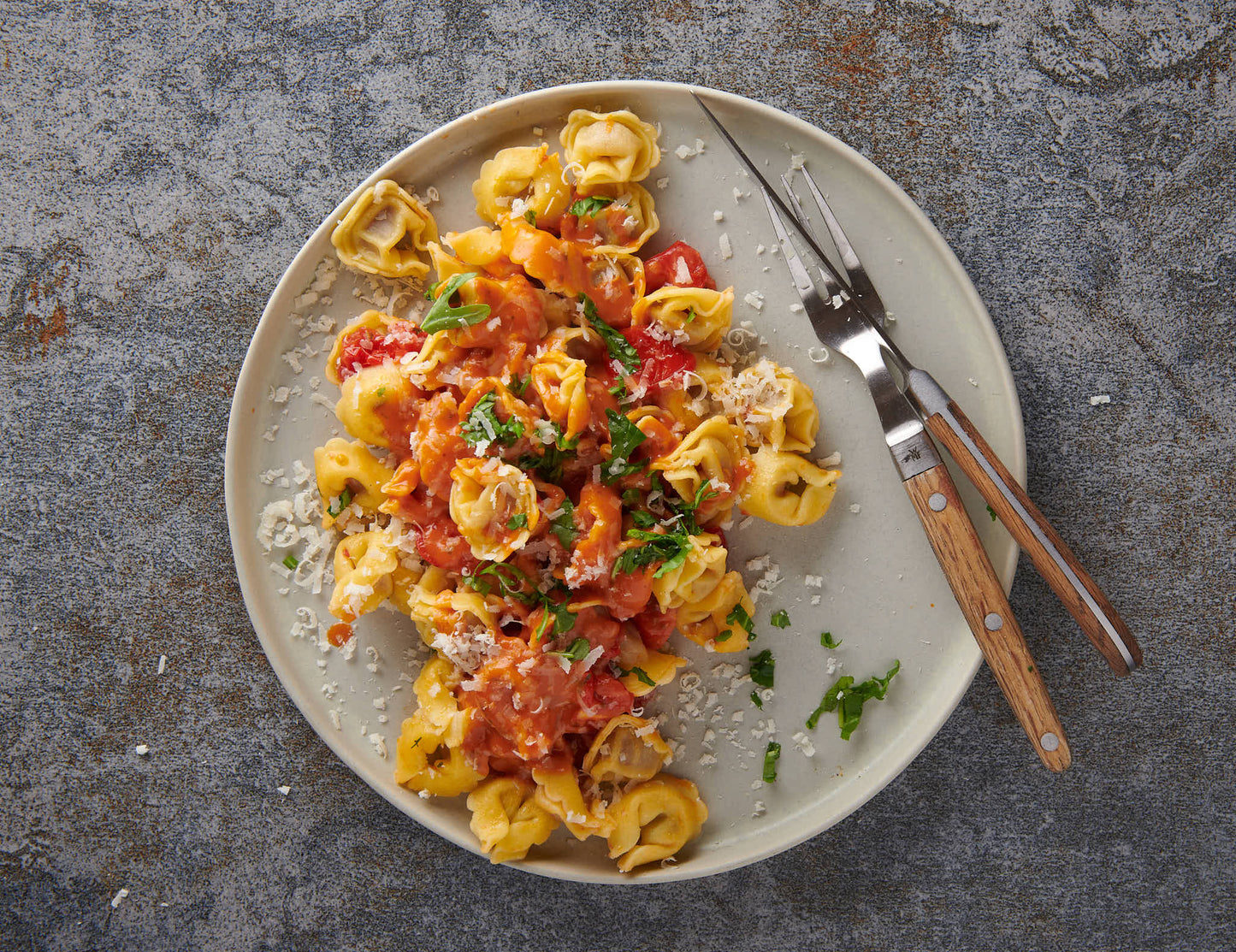 Těstoviny Sassella - Mortadella, šunka a telecí tortellini 500g