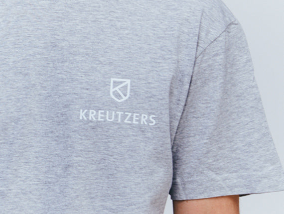 Die Schmiede – Pánské tričko KREUTZERS Basic s kulatým výstřihem (šedá melírovaná)