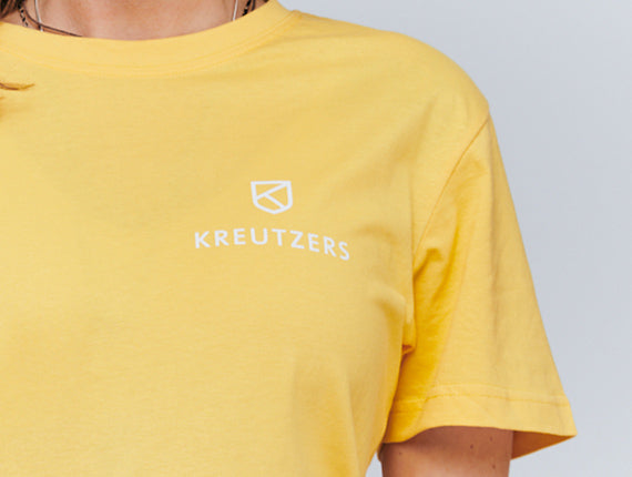 Die Schmiede – Dívčí tričko KREUTZERS Basic s kulatým výstřihem (taxi yellow)
