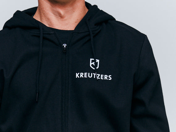Die Schmiede – KREUTZERS Basic Zip Hoodie Men (černá)