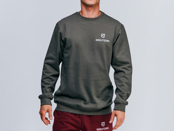 Die Schmiede - KREUTZERS Basic Crewneck Men (olivový)
