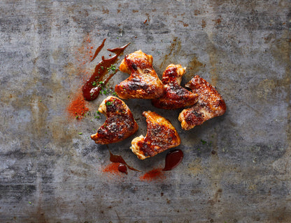 Chicken Wings gegrillt und glasiert mit Kräutern