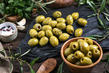 Grüne Oliven mit Kräutern 150g