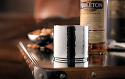 Robbe & Berking - WHISKEYBECHER Martelé - versilbert