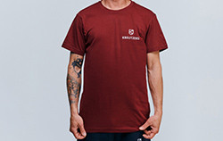 Die Schmiede - KREUTZERS Basic Round Neck T-Shirt Men (burgundy)